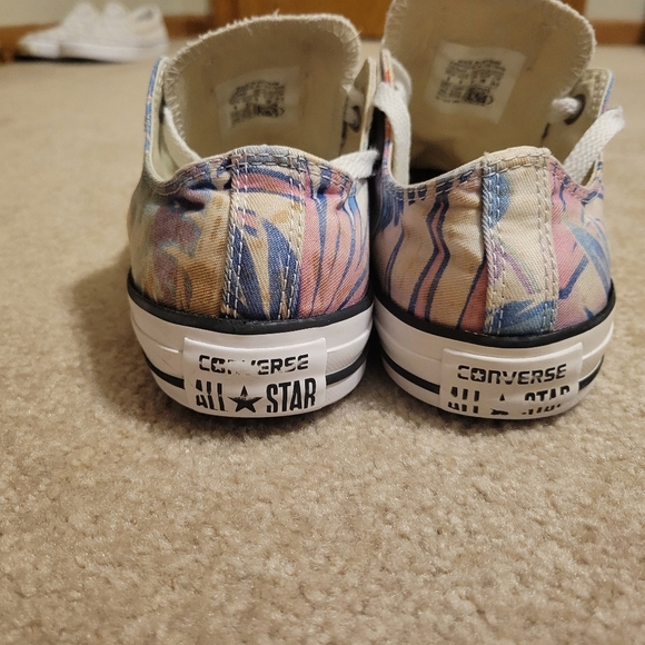 GUC Tropical Converse *Spring Clearance* - Picture 3 of 5